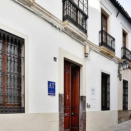 Pensión Oyo Leiva